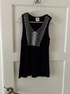 Women's Navy blue tank top with embroidered front detail size XS